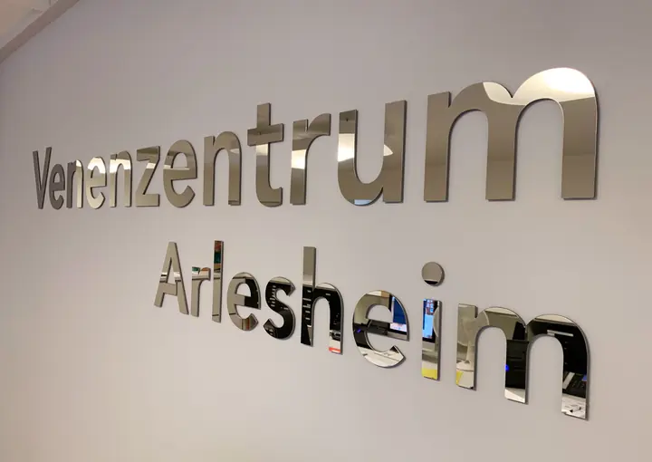 Innen- & Aussenbeschriftung, Beispiel